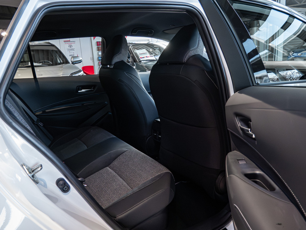 Fahrzeugansicht TOYOTA Corolla Touring Sports 2.0 Hybrid Teamplayer - Bild 4