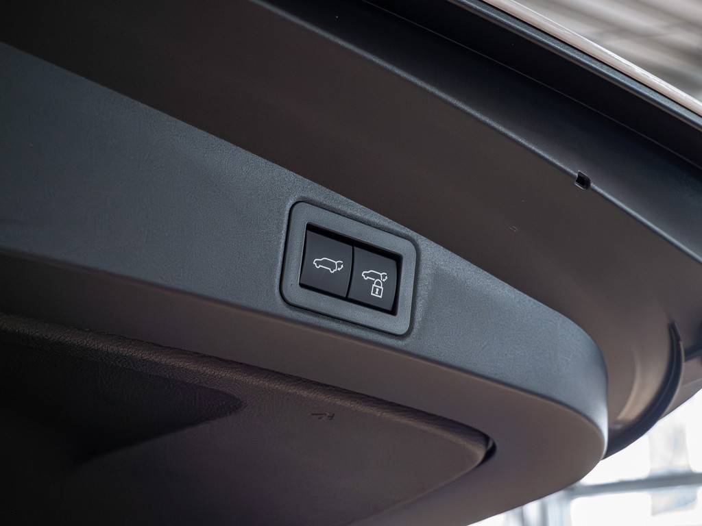 Fahrzeugansicht TOYOTA Corolla Touring Sports 2.0 Hybrid Teamplayer - Bild 9