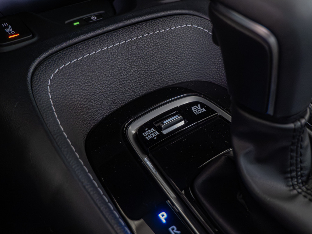 Fahrzeugansicht TOYOTA Corolla Touring Sports 2.0 Hybrid Teamplayer - Bild 17