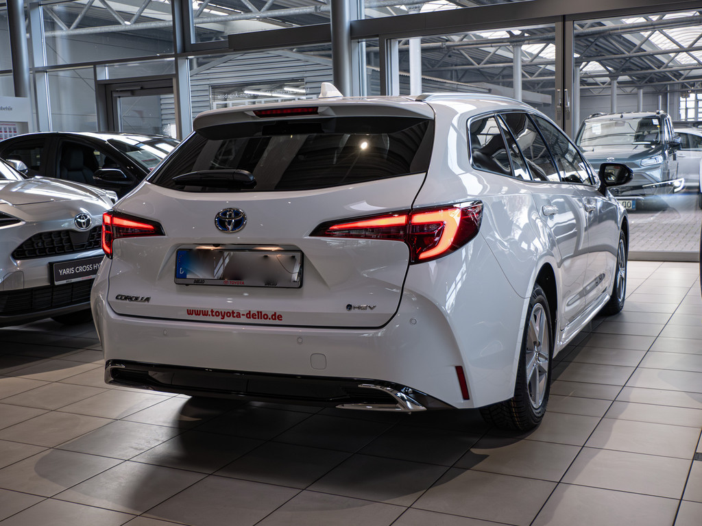 Fahrzeugansicht TOYOTA Corolla Touring Sports 2.0 Hybrid Teamplayer - Bild 34