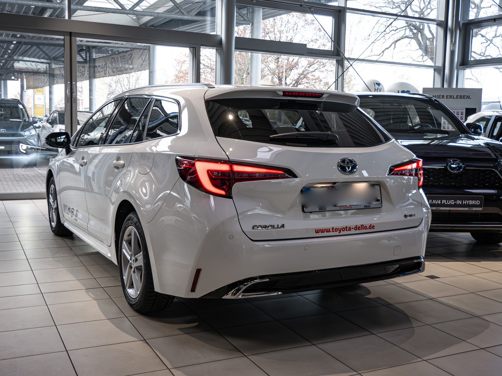 Fahrzeugansicht TOYOTA Corolla Touring Sports 2.0 Hybrid Teamplayer - Bild 37