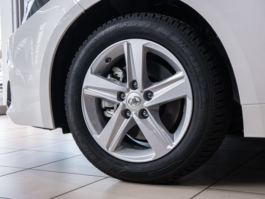 Fahrzeugansicht TOYOTA Corolla Touring Sports 2.0 Hybrid Teamplayer - Bild 38