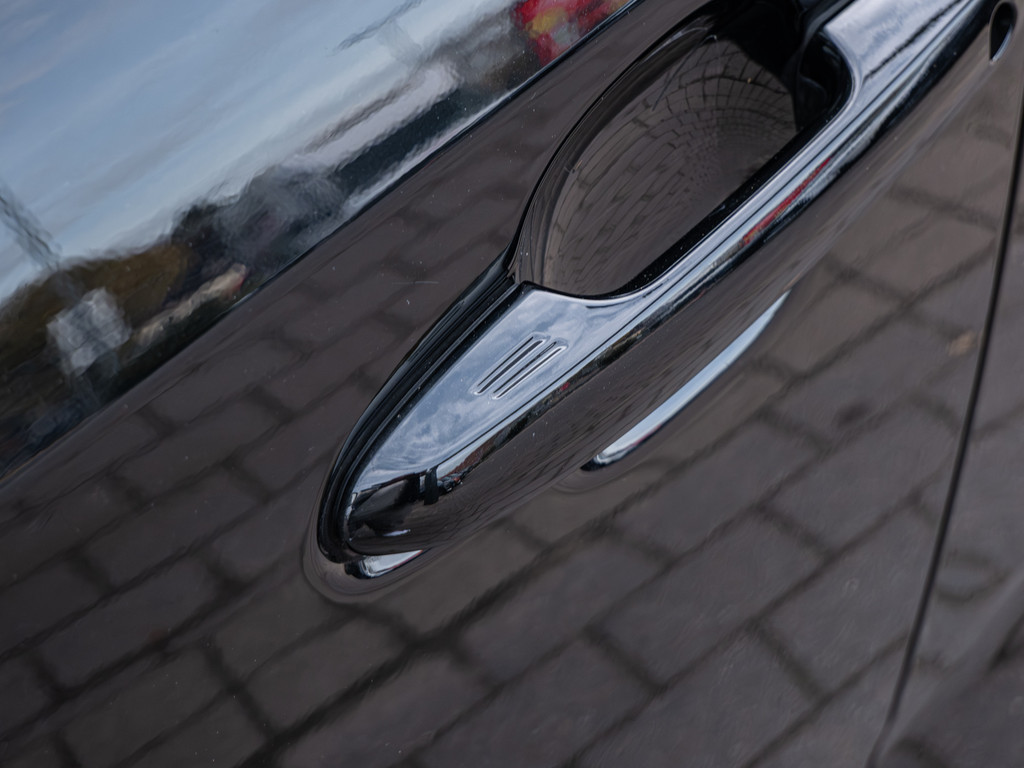 Fahrzeugansicht TOYOTA RAV4 2.5 Plug-in Hybrid 4x4 Teamplayer - Bild 41