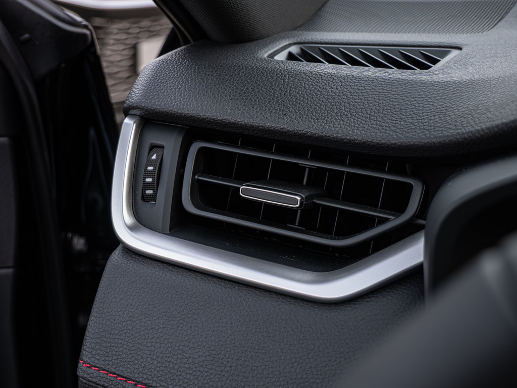 Fahrzeugansicht TOYOTA RAV4 2.5 Plug-in Hybrid 4x4 Teamplayer - Bild 30