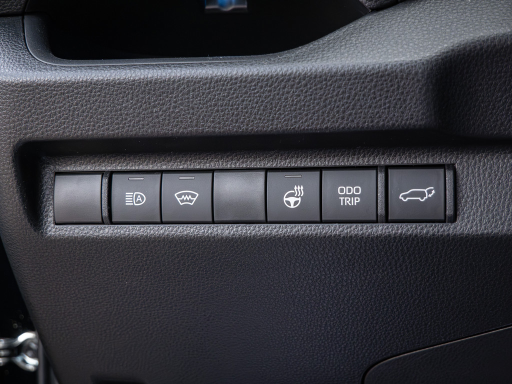 Fahrzeugansicht TOYOTA RAV4 2.5 Plug-in Hybrid 4x4 Teamplayer - Bild 31