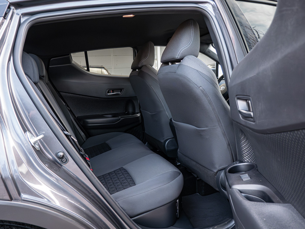 Fahrzeugansicht TOYOTA C-HR 2.0 Hybrid Team D - Bild 8