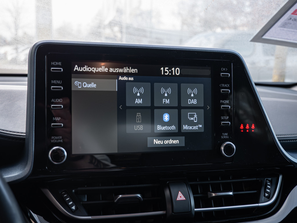 Fahrzeugansicht TOYOTA C-HR 2.0 Hybrid Team D - Bild 17