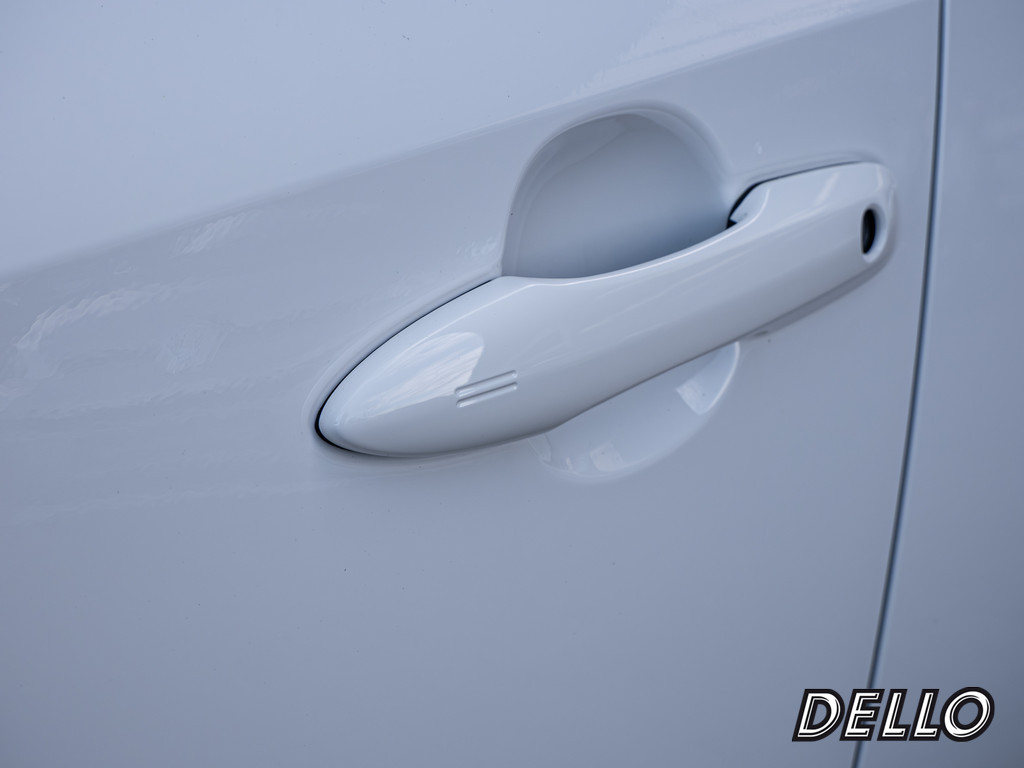 Fahrzeugansicht TOYOTA Corolla 1.8 Hybrid Teamplayer - Bild 2