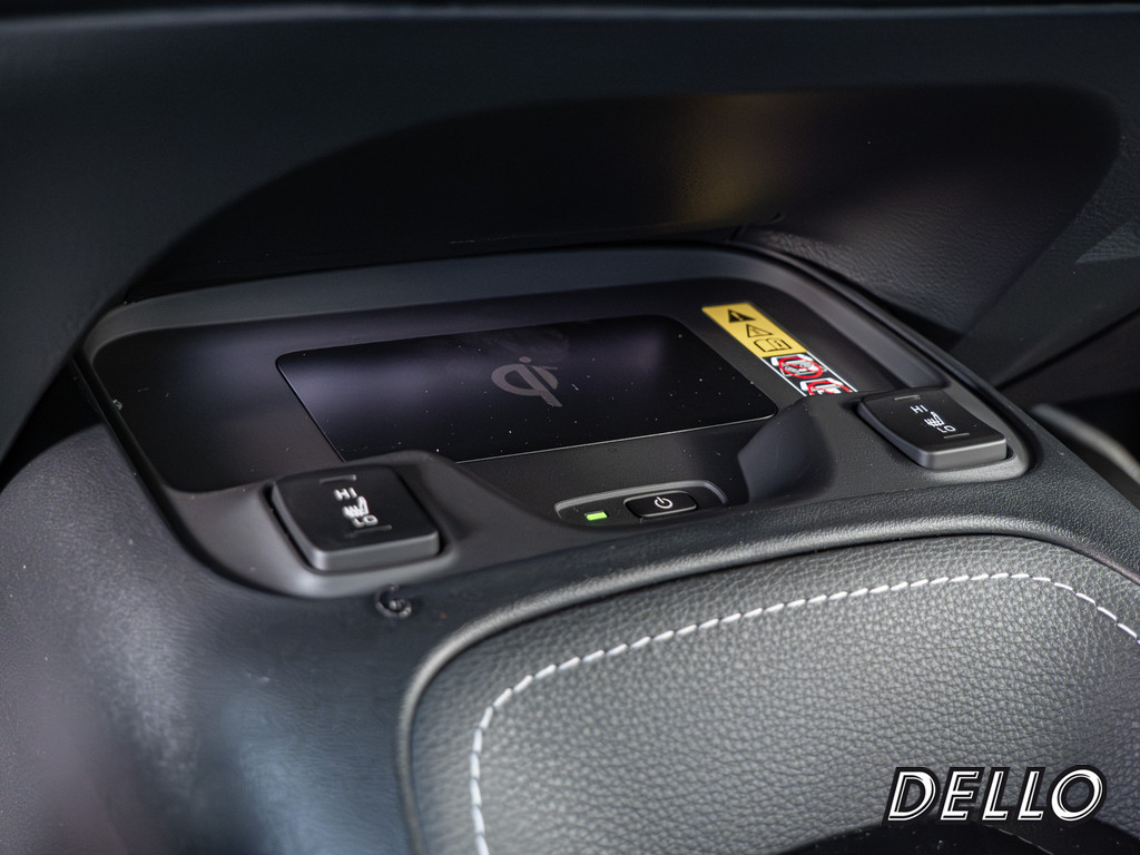 Fahrzeugansicht TOYOTA Corolla 1.8 Hybrid Teamplayer - Bild 18