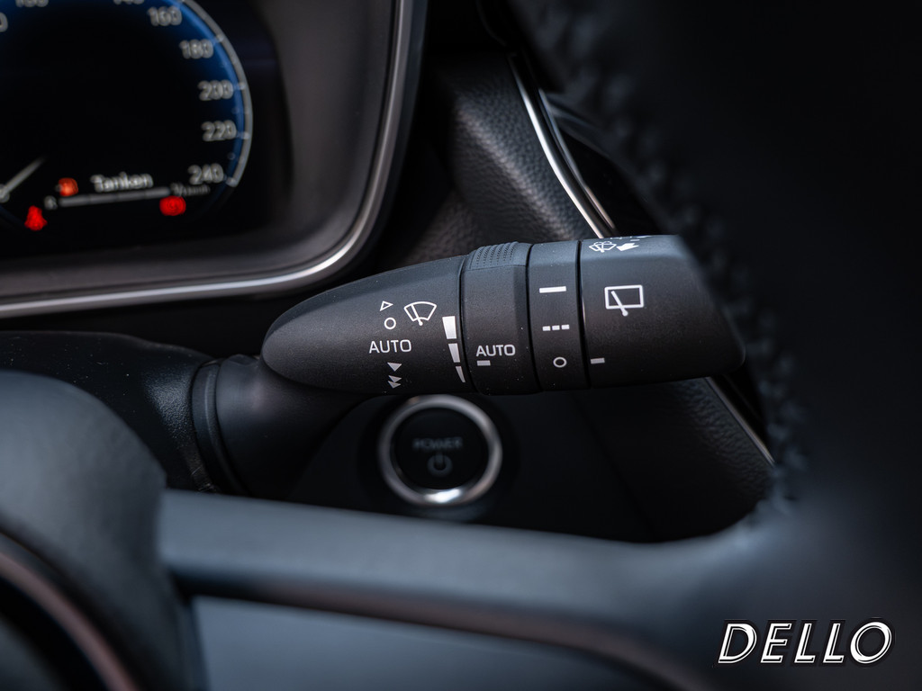 Fahrzeugansicht TOYOTA Corolla 1.8 Hybrid Teamplayer - Bild 26