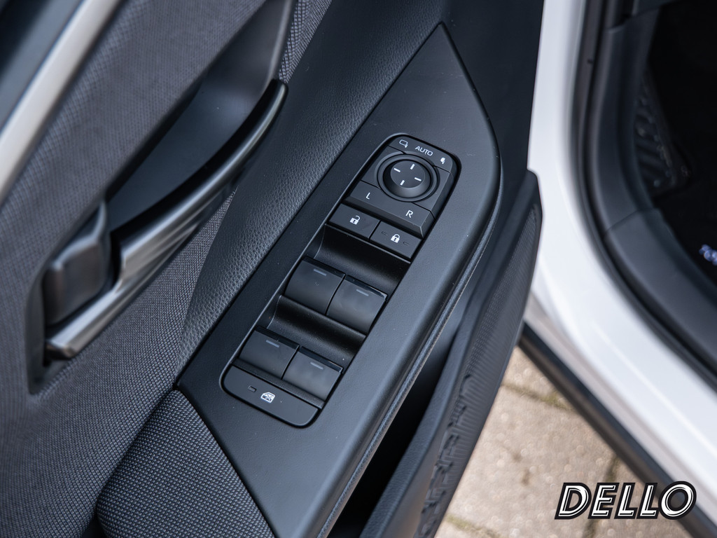 Fahrzeugansicht TOYOTA C-HR 2.0 Plug-In Hybrid FWD Teamplayer - Bild 37