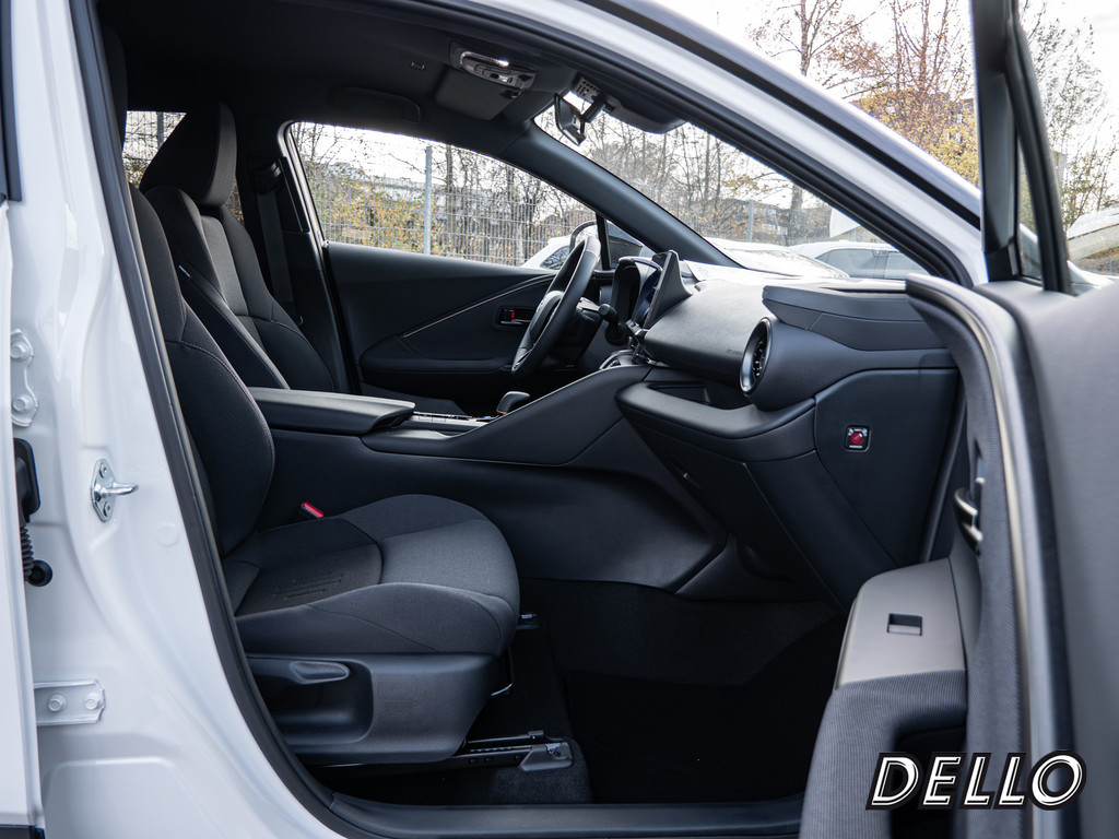 Fahrzeugansicht TOYOTA C-HR 2.0 Plug-In Hybrid FWD Teamplayer - Bild 5