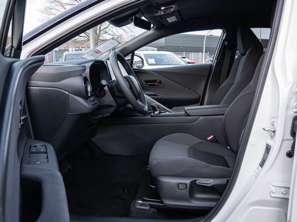 Fahrzeugansicht TOYOTA C-HR 2.0 Plug-In Hybrid FWD Teamplayer - Bild 4