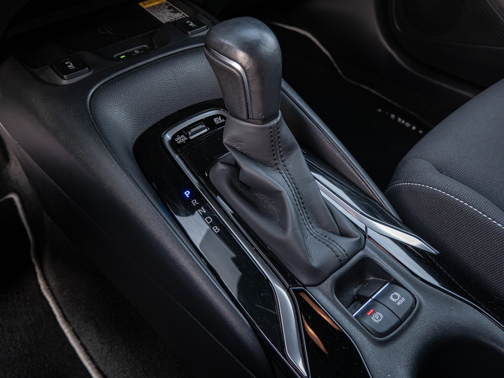 Fahrzeugansicht TOYOTA Corolla TS 1.8 Hybrid Team D - Bild 19