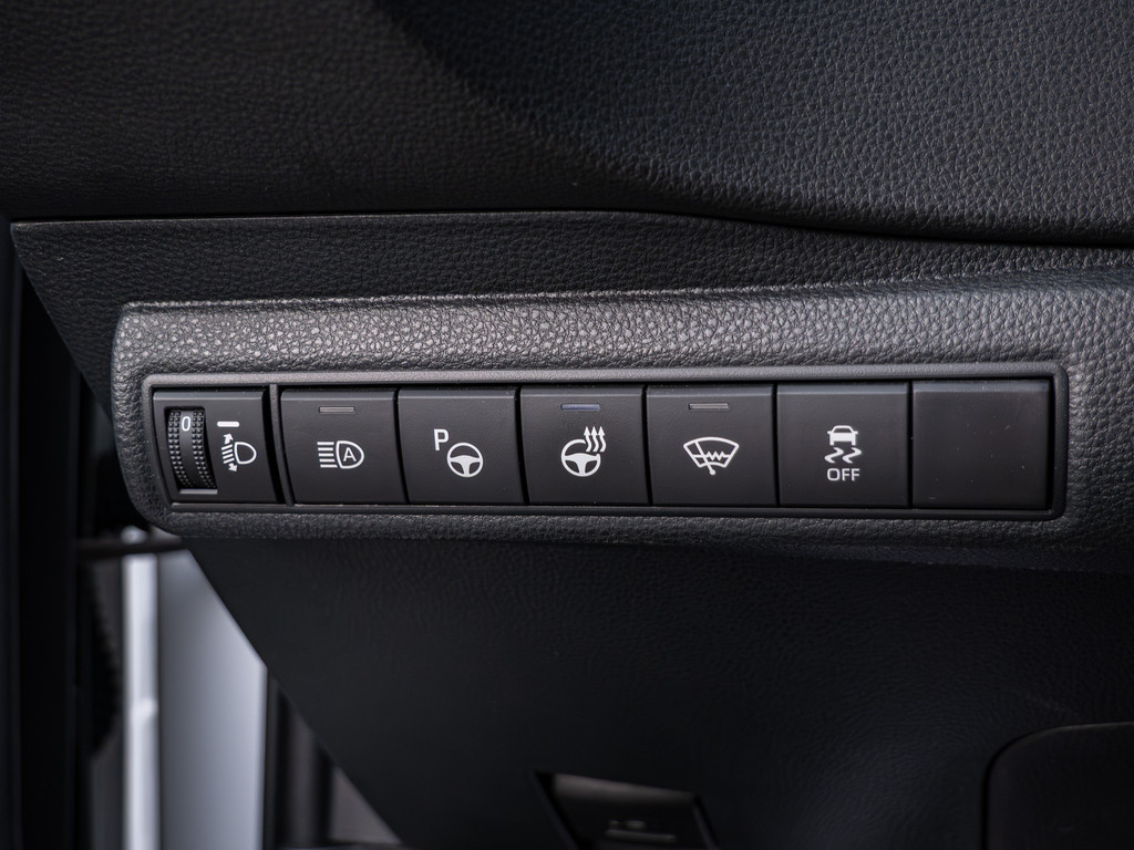 Fahrzeugansicht TOYOTA Corolla TS 1.8 Hybrid Team D - Bild 29