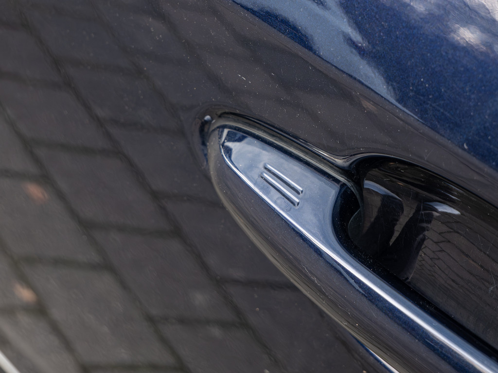 Fahrzeugansicht TOYOTA RAV 4 2.5 Plug-in Hybrid 4x4 - Bild 5