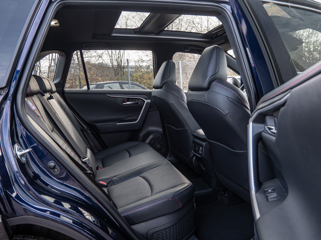 Fahrzeugansicht TOYOTA RAV 4 2.5 Plug-in Hybrid 4x4 - Bild 8