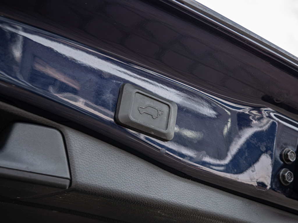 Fahrzeugansicht TOYOTA RAV 4 2.5 Plug-in Hybrid 4x4 - Bild 15