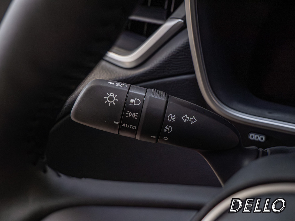 Fahrzeugansicht TOYOTA Corolla Cross 2.0 Hybrid FWD Team Deutschland - Bild 21