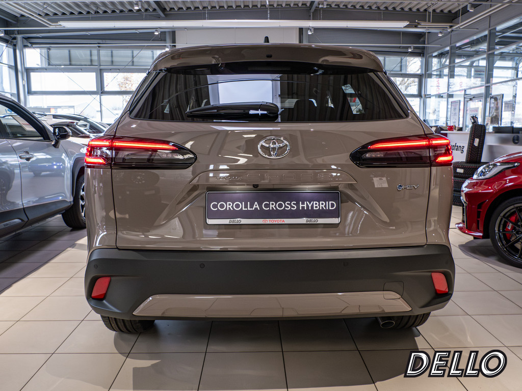 Fahrzeugansicht TOYOTA Corolla Cross 2.0 Hybrid FWD Team Deutschland - Bild 32