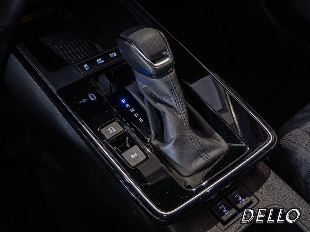 Fahrzeugansicht TOYOTA Corolla Cross 2.0 Hybrid FWD Team Deutschland - Bild 15