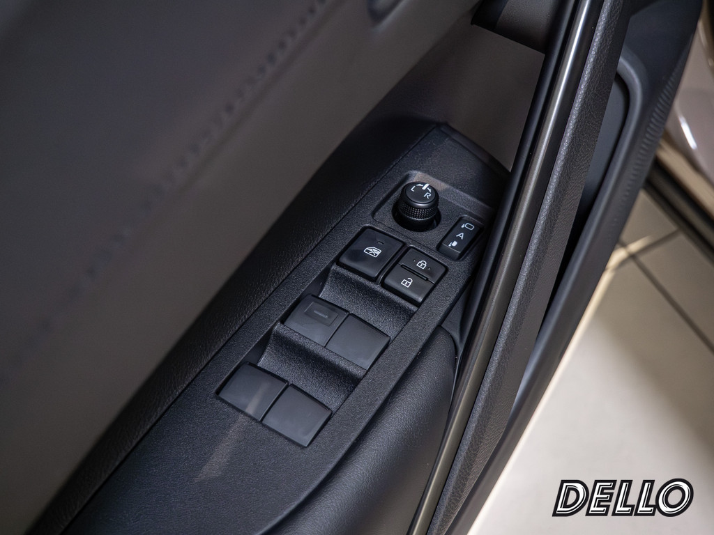 Fahrzeugansicht TOYOTA Corolla Cross 2.0 Hybrid FWD Team Deutschland - Bild 30