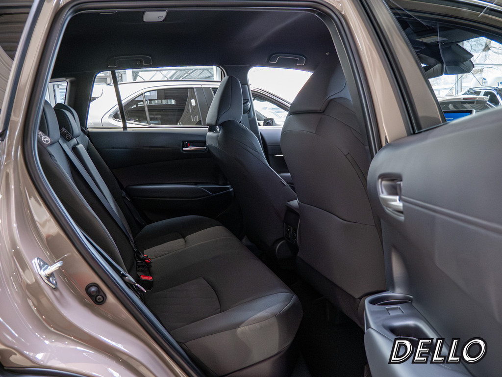 Fahrzeugansicht TOYOTA Corolla Cross 2.0 Hybrid FWD Team Deutschland - Bild 36