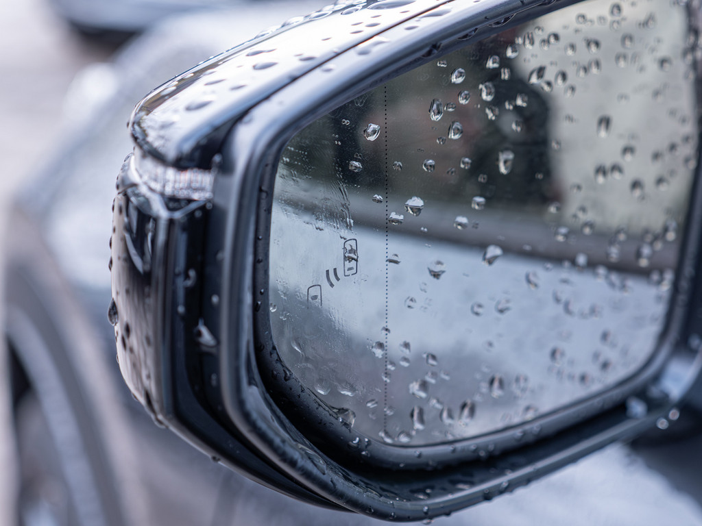 Fahrzeugansicht LEXUS LBX 1.5 FWD Emotion - Bild 2