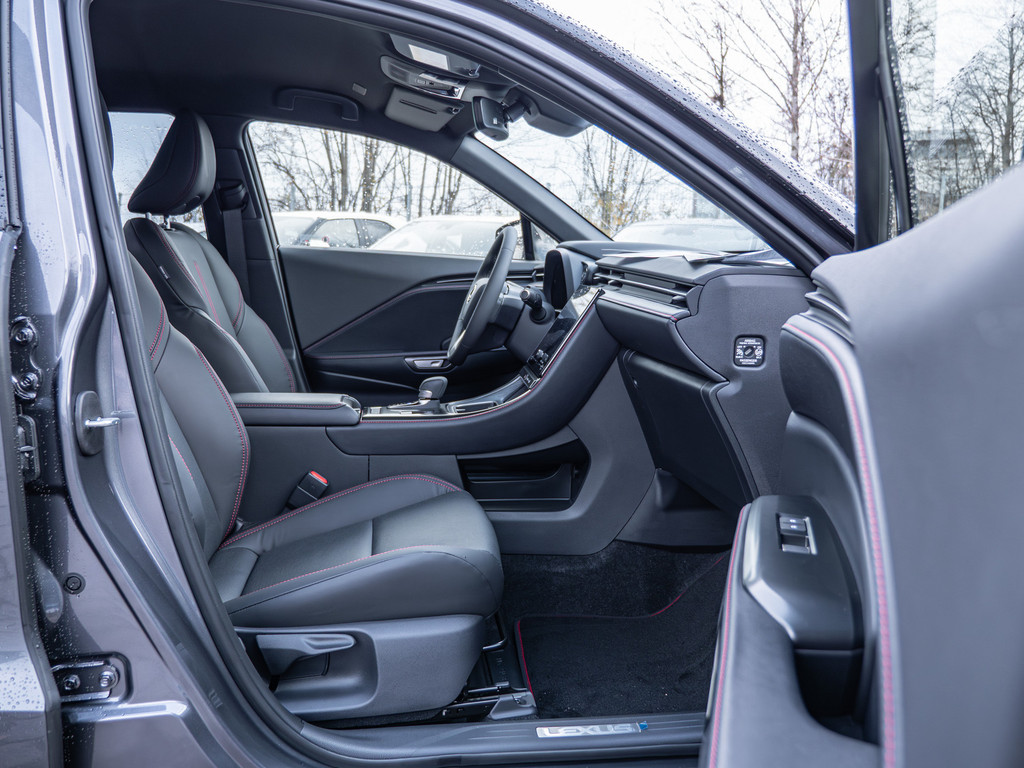 Fahrzeugansicht LEXUS LBX 1.5 FWD Emotion - Bild 5