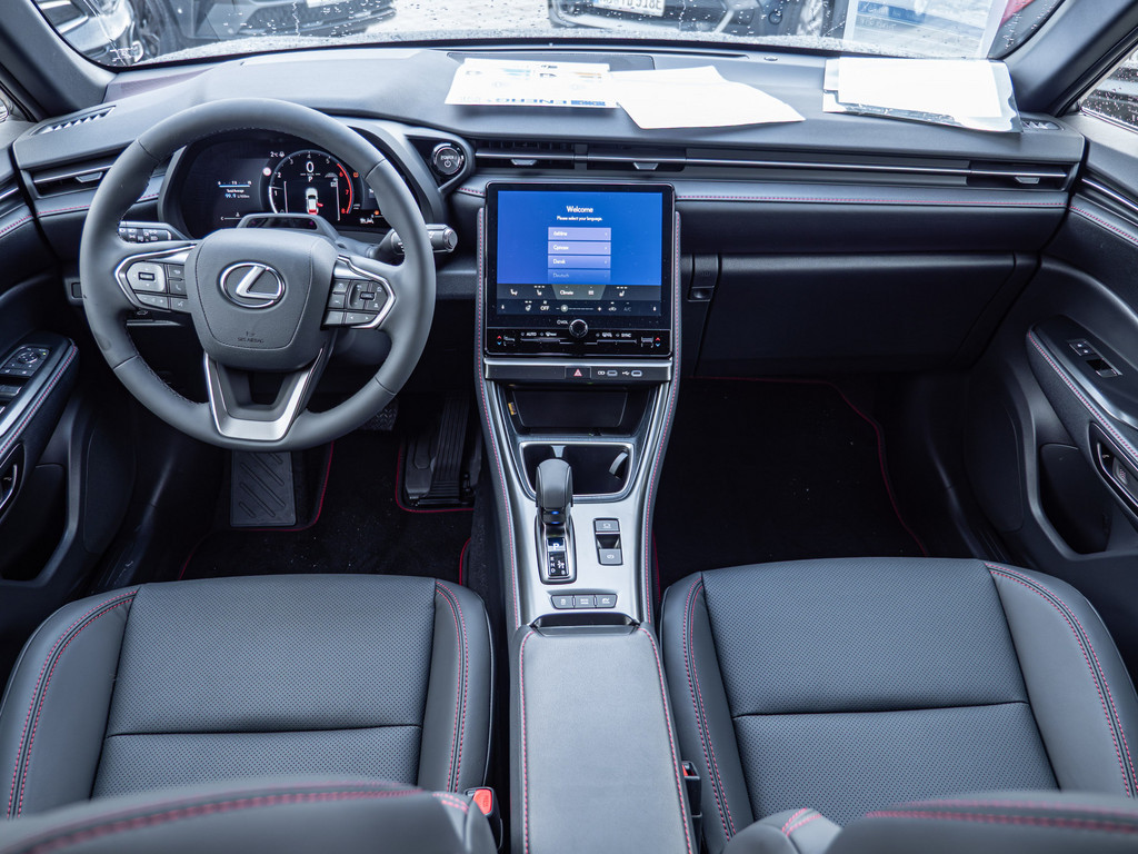 Fahrzeugansicht LEXUS LBX 1.5 FWD Emotion - Bild 7