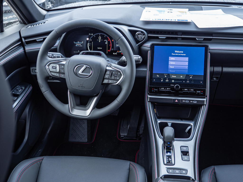 Fahrzeugansicht LEXUS LBX 1.5 FWD Emotion - Bild 8