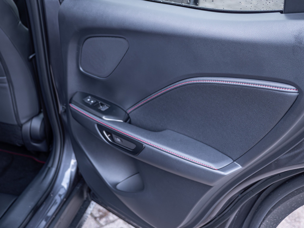 Fahrzeugansicht LEXUS LBX 1.5 FWD Emotion - Bild 10