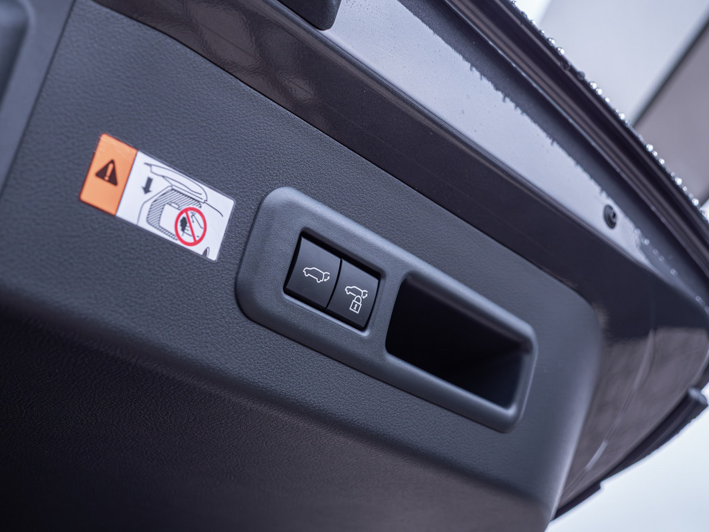 Fahrzeugansicht LEXUS LBX 1.5 FWD Emotion - Bild 13