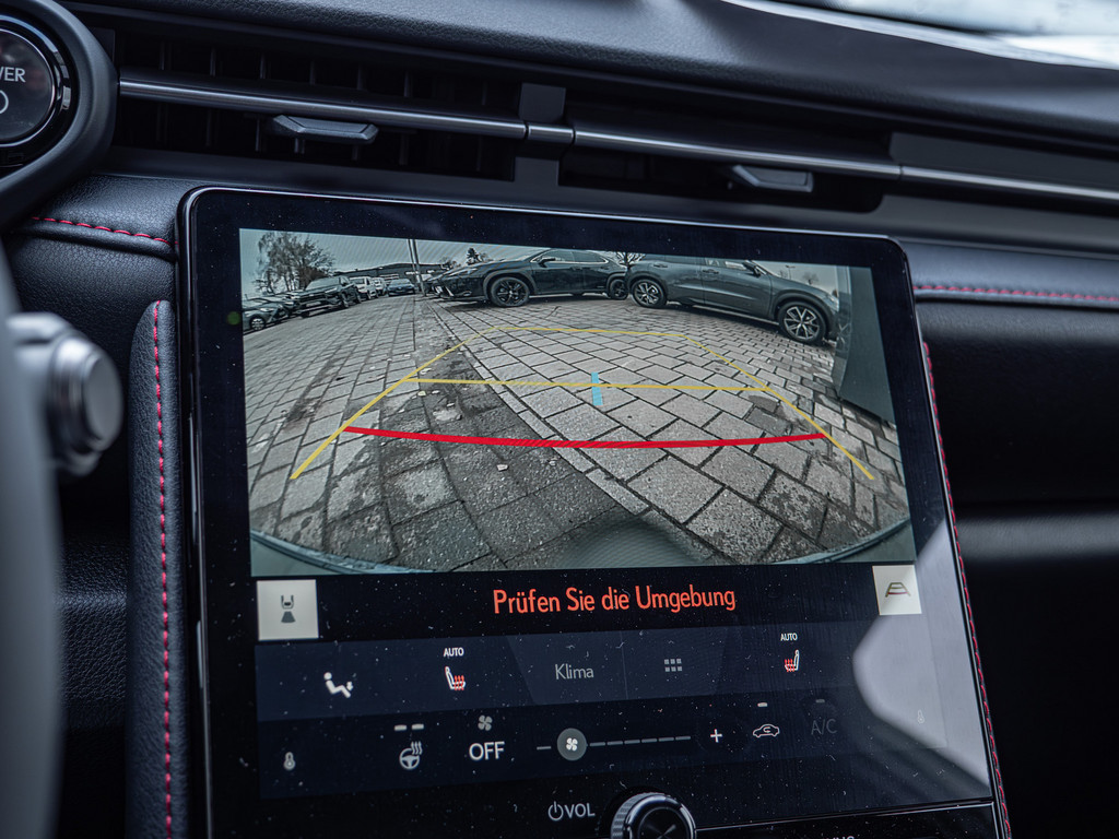 Fahrzeugansicht LEXUS LBX 1.5 FWD Emotion - Bild 18