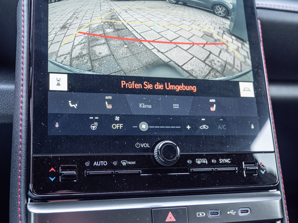 Fahrzeugansicht LEXUS LBX 1.5 FWD Emotion - Bild 19