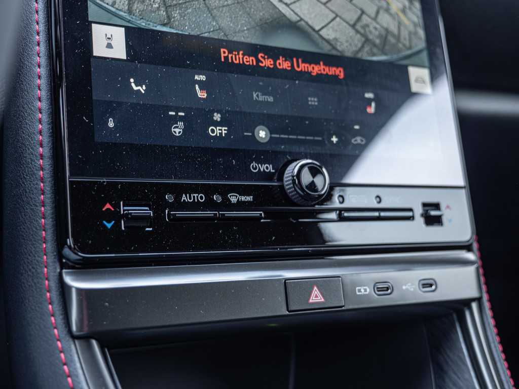 Fahrzeugansicht LEXUS LBX 1.5 FWD Emotion - Bild 20