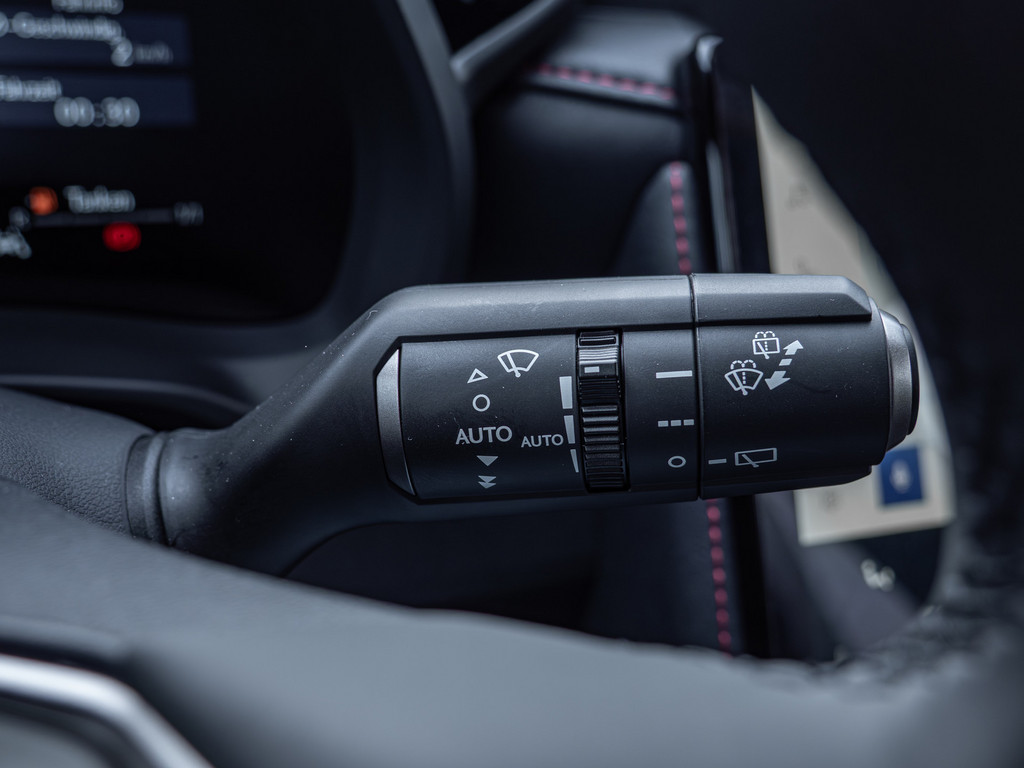 Fahrzeugansicht LEXUS LBX 1.5 FWD Emotion - Bild 26