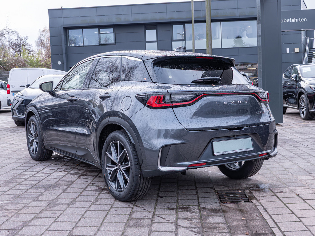 Fahrzeugansicht LEXUS LBX 1.5 FWD Emotion - Bild 37