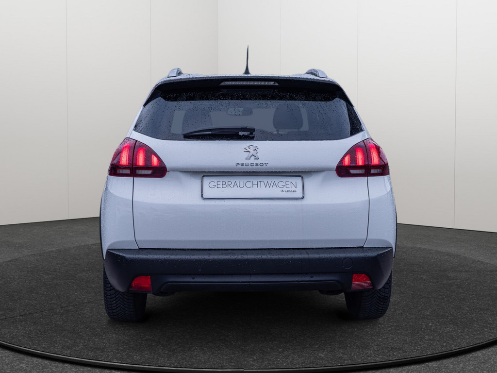 Fahrzeugansicht PEUGEOT 2008 Signature PureTech 130 - Bild 38