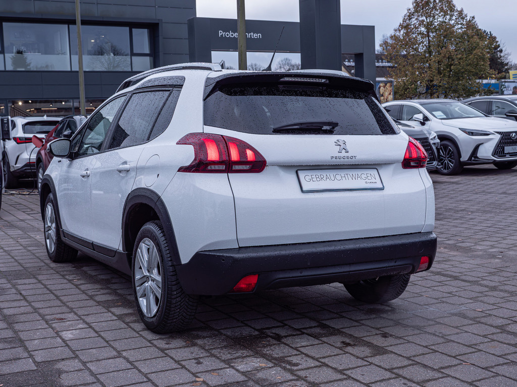 Fahrzeugansicht PEUGEOT 2008 Signature PureTech 130 - Bild 39