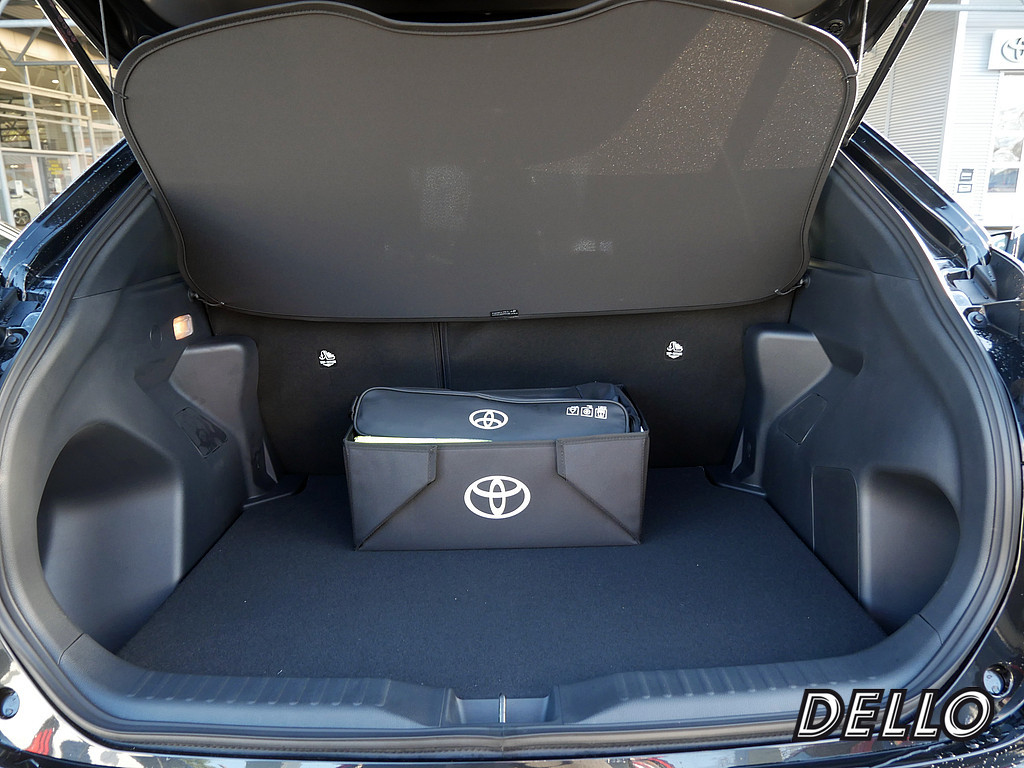 Fahrzeugansicht TOYOTA Yaris Cross 1.5 Hybrid FWD Teamplayer - Bild 7