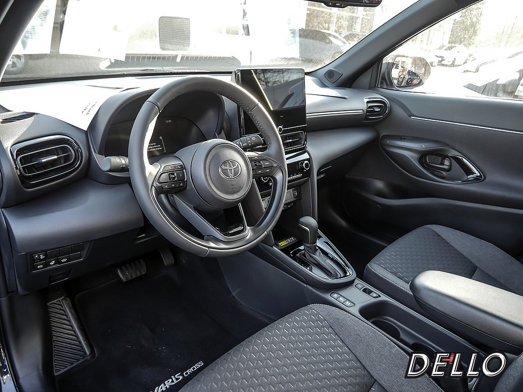 Fahrzeugansicht TOYOTA Yaris Cross 1.5 Hybrid FWD Teamplayer - Bild 9