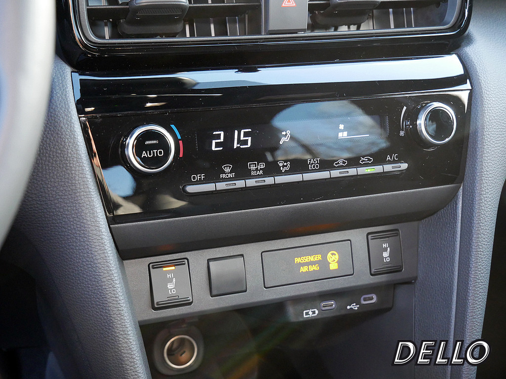 Fahrzeugansicht TOYOTA Yaris Cross 1.5 Hybrid FWD Teamplayer - Bild 14