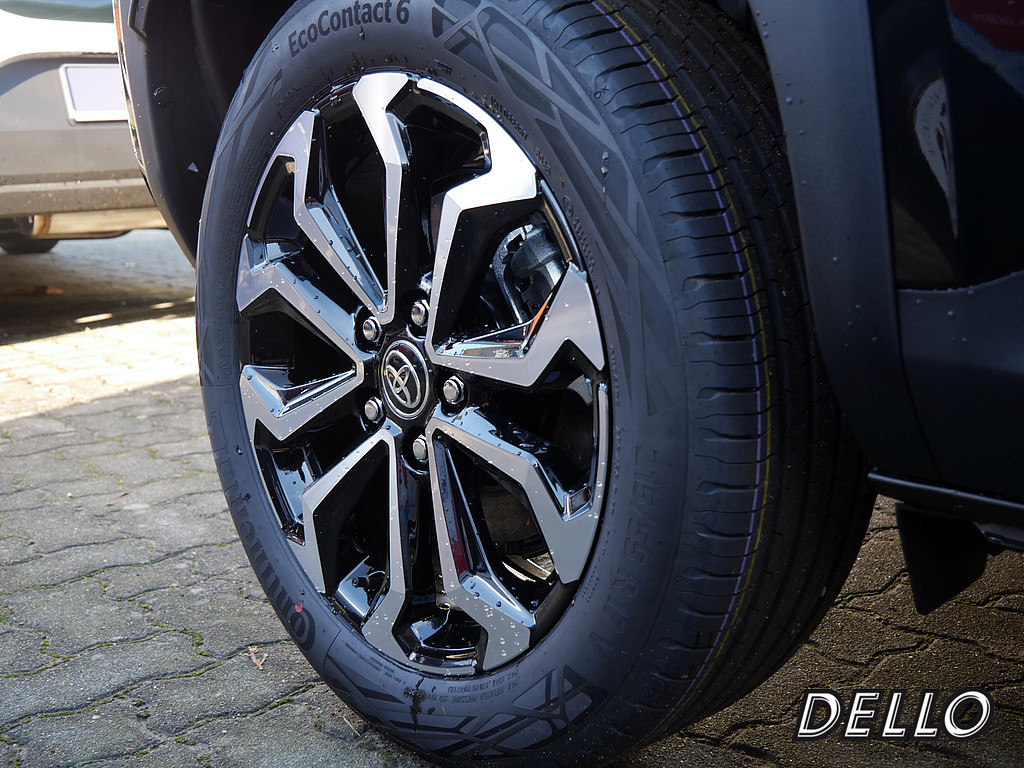 Fahrzeugansicht TOYOTA Yaris Cross 1.5 Hybrid FWD Teamplayer - Bild 6