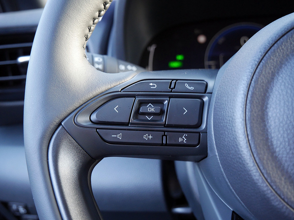 Fahrzeugansicht TOYOTA Yaris Cross 1.5 Hybrid FWD Teamplayer - Bild 24