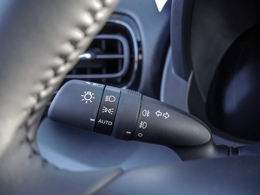 Fahrzeugansicht TOYOTA Yaris Cross 1.5 Hybrid FWD Teamplayer - Bild 28