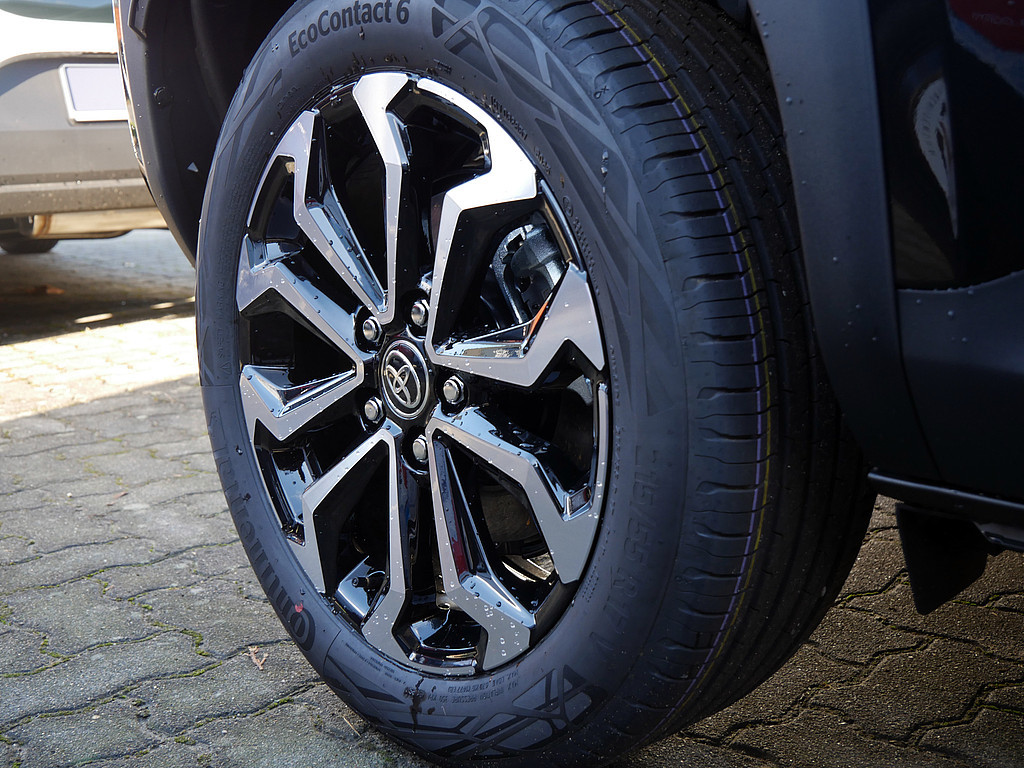 Fahrzeugansicht TOYOTA Yaris Cross Teamplayer - Bild 6