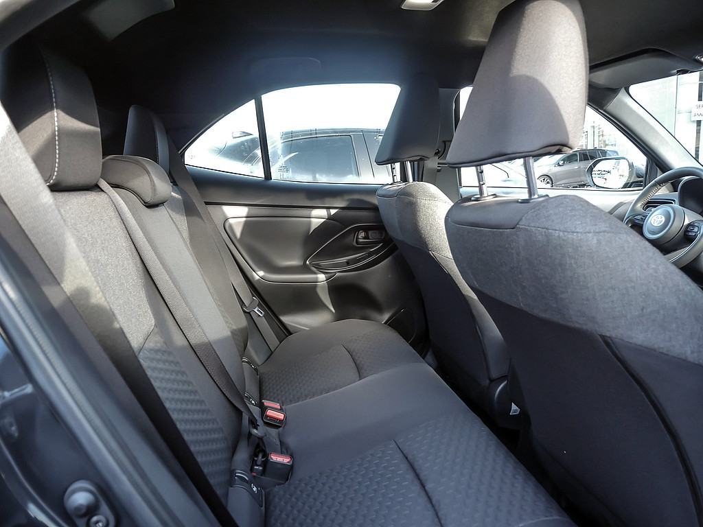 Fahrzeugansicht TOYOTA Yaris Cross Teamplayer - Bild 40