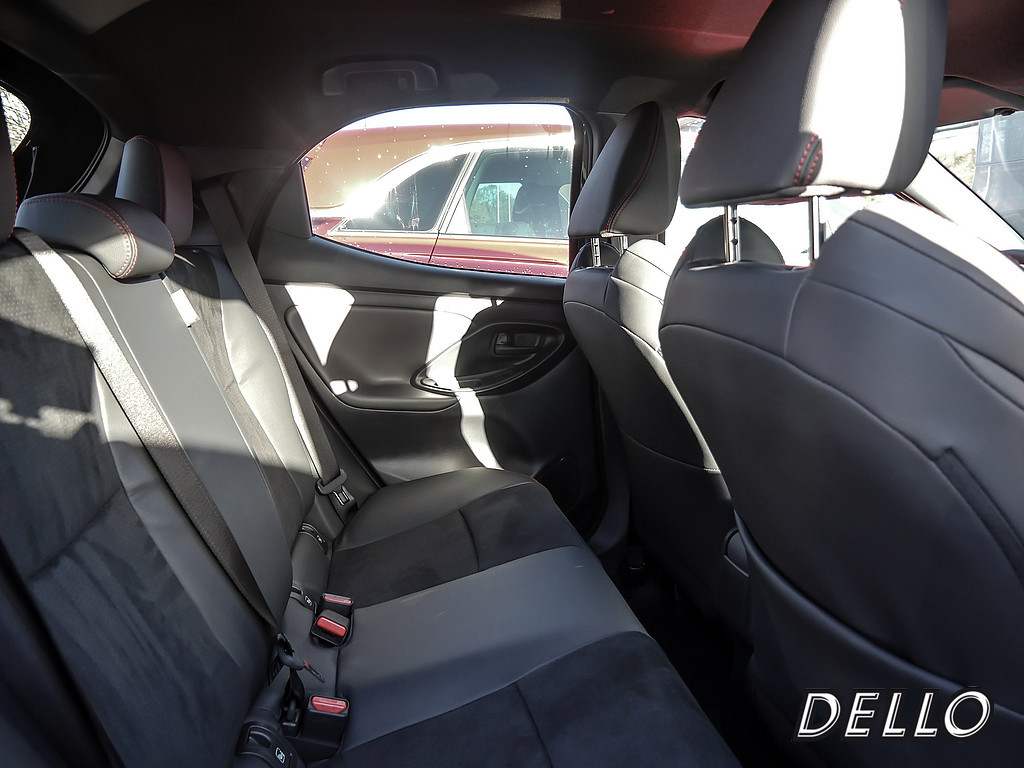 Fahrzeugansicht TOYOTA Yaris Hybrid 1.5 VVT-i GR Sport - Bild 43