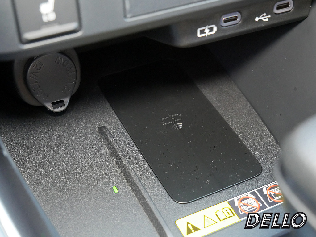 Fahrzeugansicht TOYOTA Yaris Hybrid 1.5 VVT-i GR Sport - Bild 19